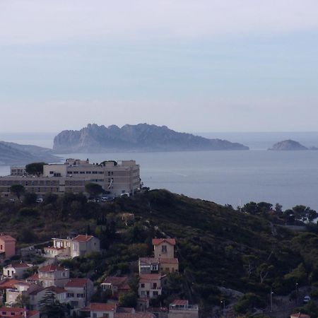 Stud Terras Ville Corniche 2 Pers Stat Gratuit Rue Modif Suivt Possib Et Accord Exclusif Marseille Exteriör bild