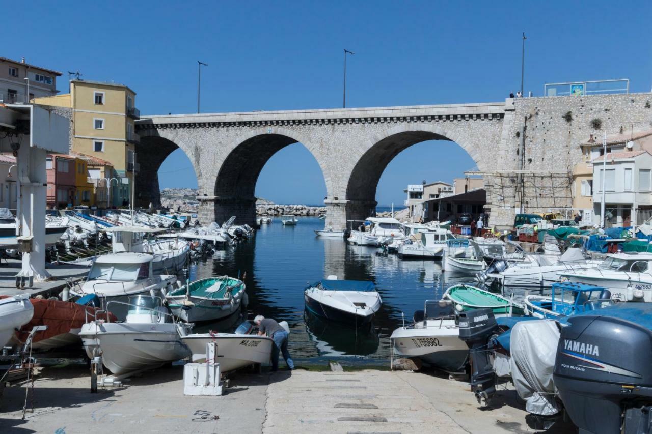 Stud Terras Ville Corniche 2 Pers Stat Gratuit Rue Modif Suivt Possib Et Accord Exclusif Marseille Exteriör bild