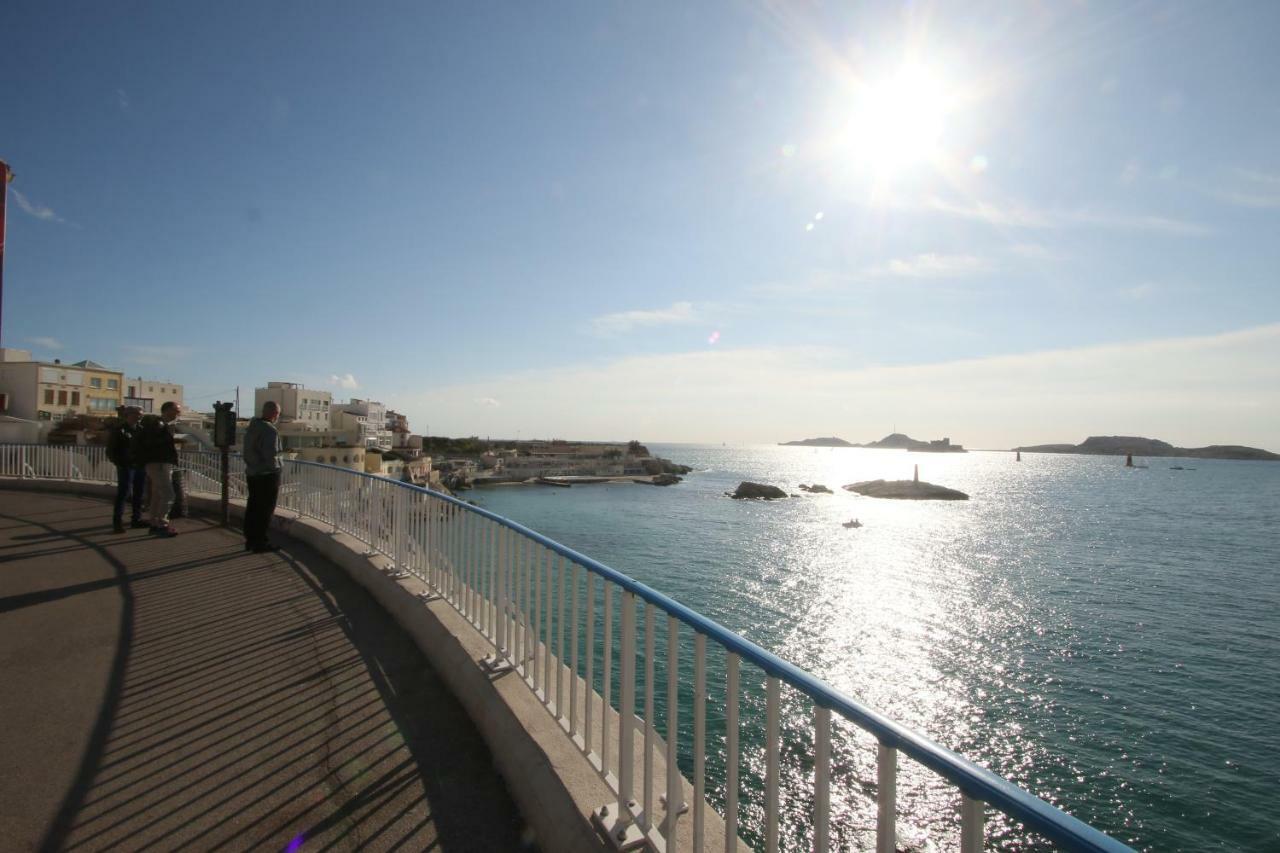 Stud Terras Ville Corniche 2 Pers Stat Gratuit Rue Modif Suivt Possib Et Accord Exclusif Marseille Exteriör bild