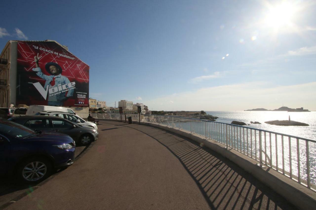 Stud Terras Ville Corniche 2 Pers Stat Gratuit Rue Modif Suivt Possib Et Accord Exclusif Marseille Exteriör bild